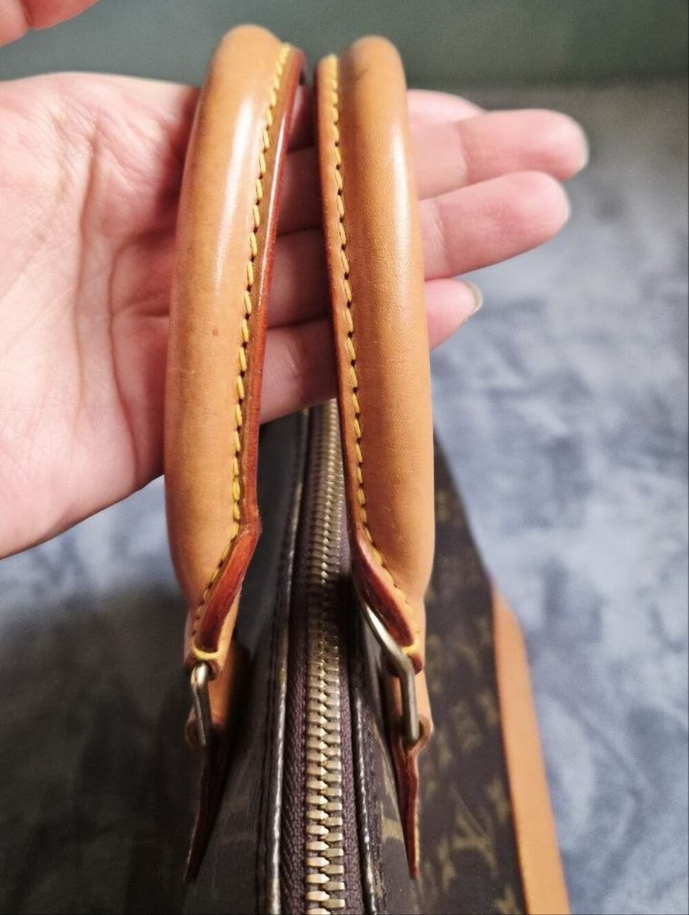 Authentic Louis Vuitton Alma PM Monogram Top Handle - Picture 6 of 16